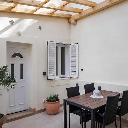 Odin - One Bedroom - 2 Ragusa