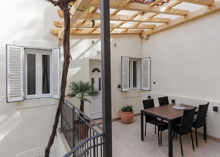 Odin - One Bedroom - 2 Daire